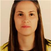 Profesor imparte clases de apoyo y repaso escolar Primaria